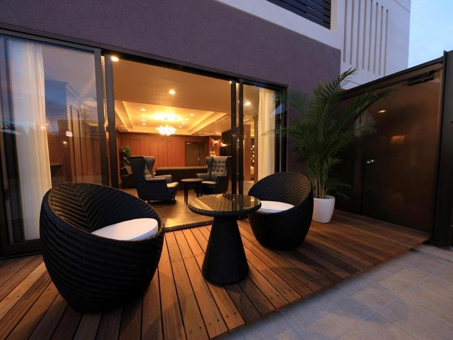 Terrace Garden Mihama Resort Chatan Ngoại thất bức ảnh